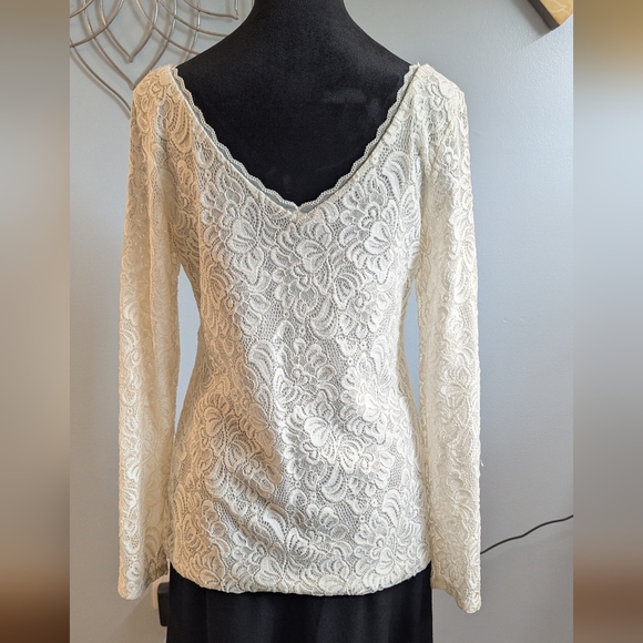 WHBM Long-Sleeve Reversible Ivory Lace Top (S) - Picture 3 of 8